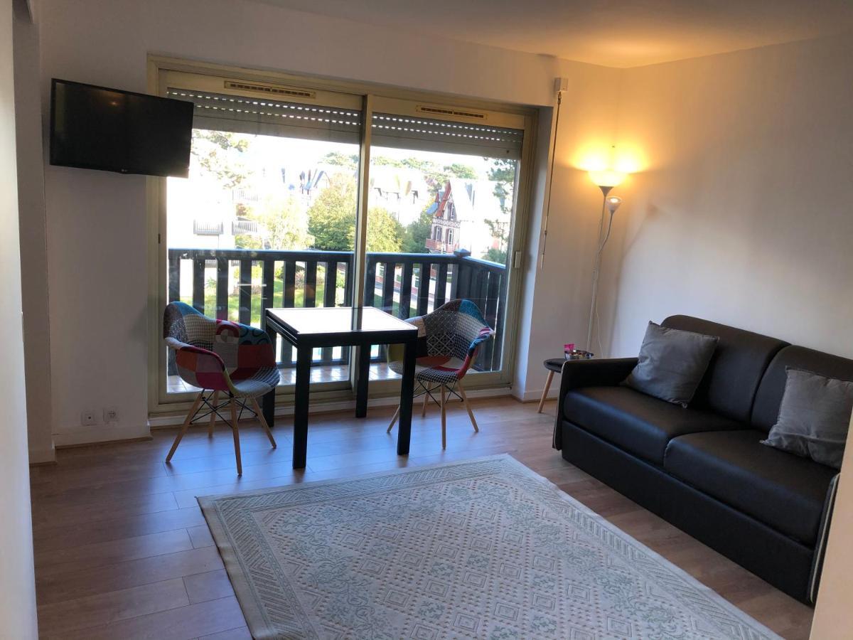 Deauville Bord De Mer Екстериор снимка